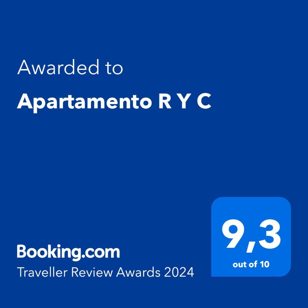 Apartamento R Y C Aviles Bagian luar foto