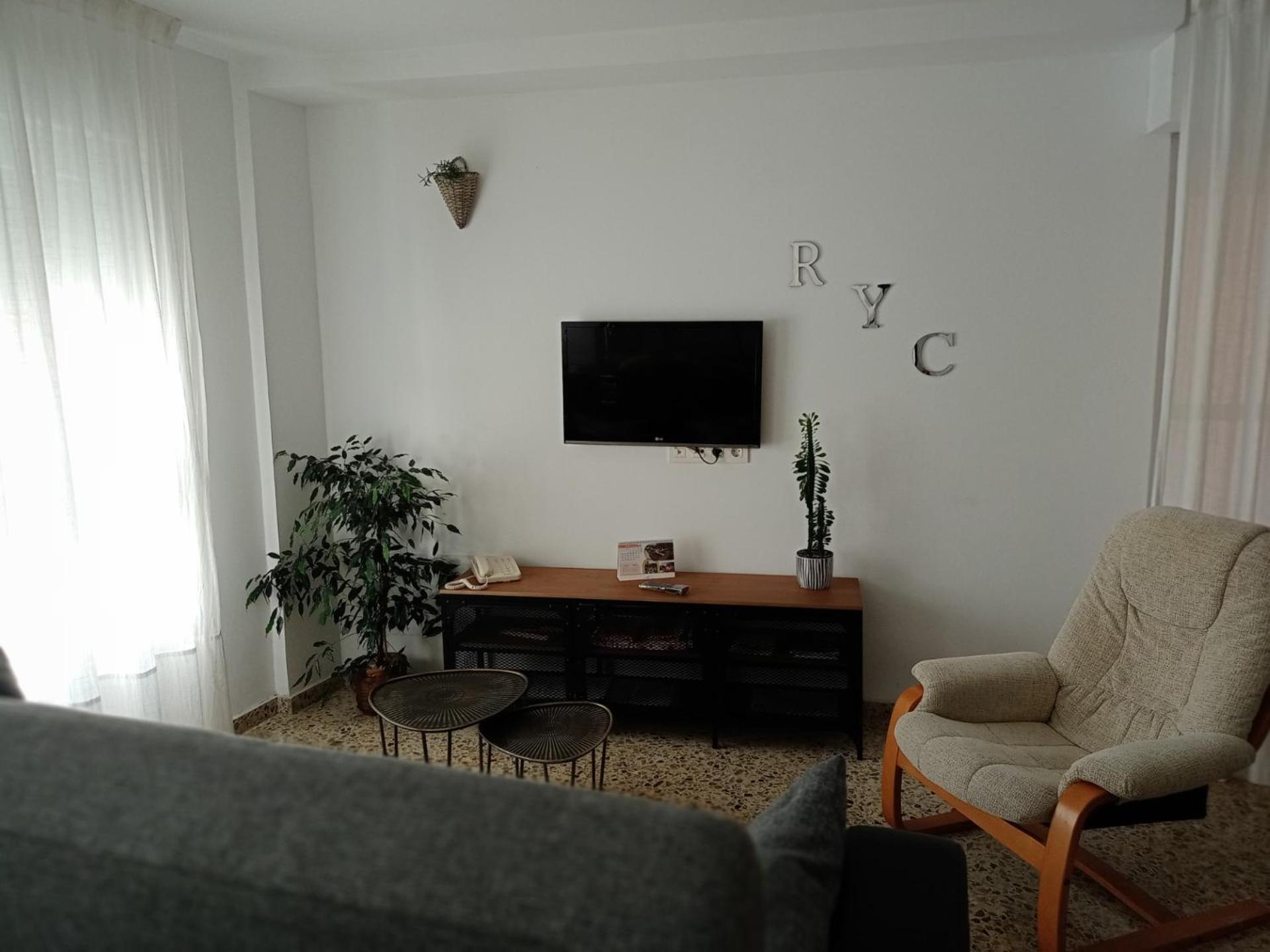 Apartamento R Y C Aviles Bagian luar foto